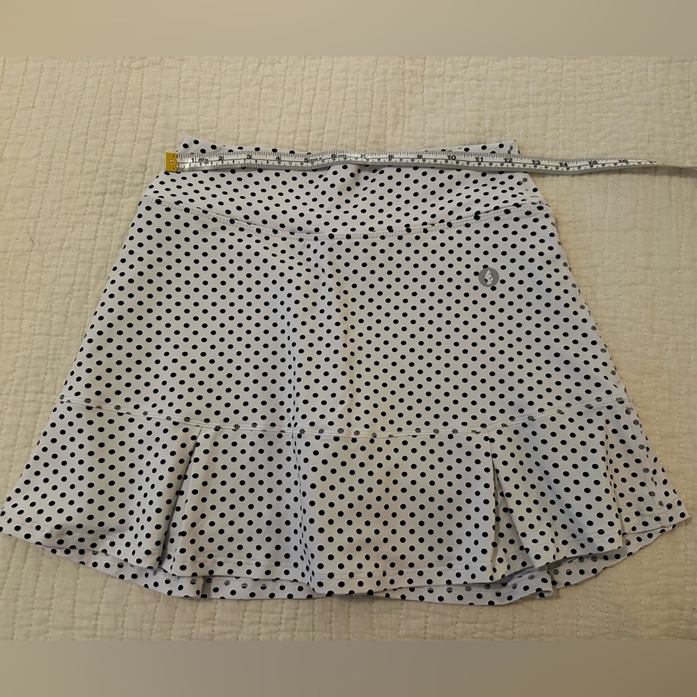 DonaJo tennis skirt in excellent condition
